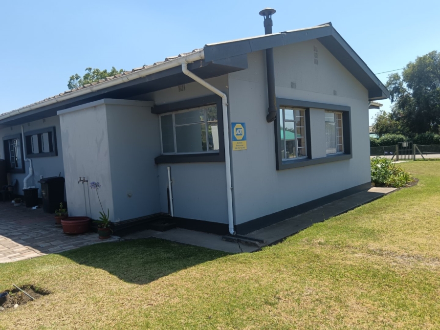 4 Bedroom Property for Sale in Klein Brak Western Cape
